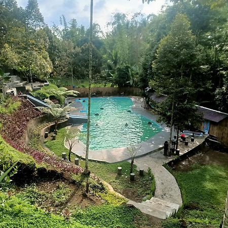 Lingkung Park Tetebatu Apartment Luaran gambar